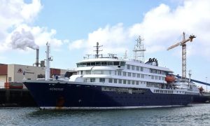 Capitão de navio com surto de hantavírus deixa embarcação