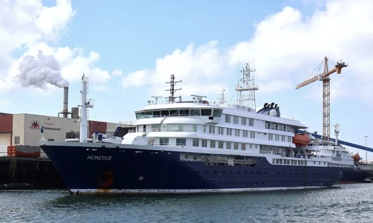 Passageiros são retirados de navio atingido por hantavírus