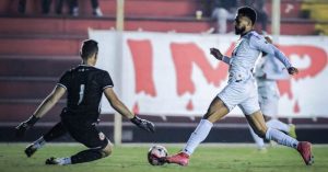 Blumenau vence o Hercílio Luz e retoma a liderança da segundona catarinense