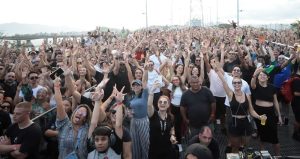 Florianópolis recebe evento de música eletrônica na cabeceira da Ponte Hercílio Luz