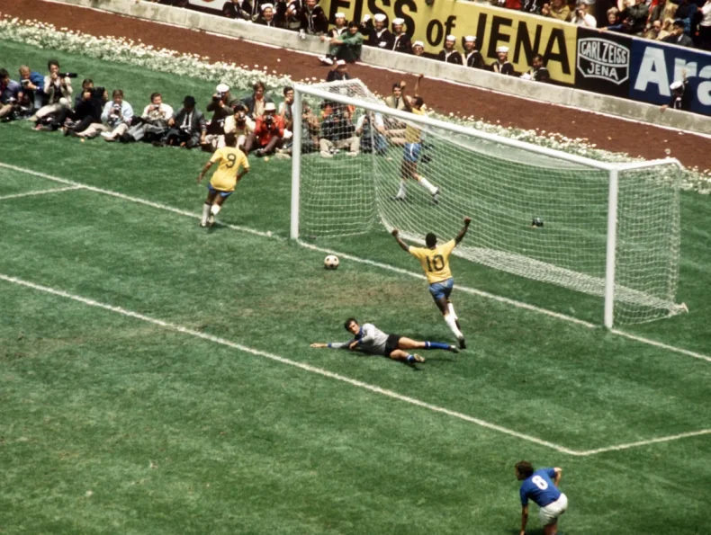 Um mês para a Copa do Mundo: relembre momentos históricos do Brasil