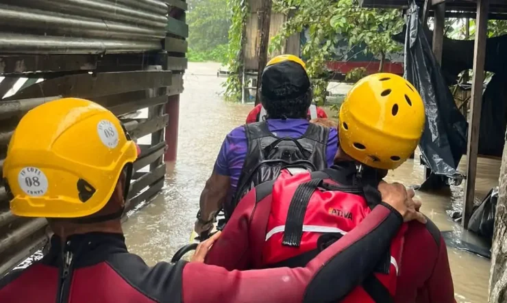 Chuvas no Nordeste deixa rastro de mortes e destruição