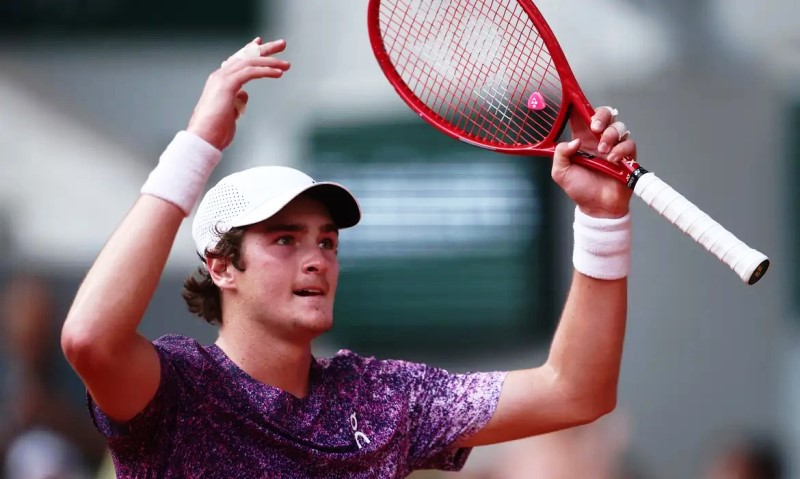 Fonseca elimina Djokovic em Roland Garros com vitória épica