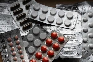 Remédios para colesterol e corticoide são recolhidos; veja os lotes afetados