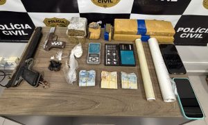 Polícia Civil prende casal que comandava tráfico no Médio Vale