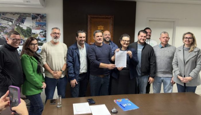 Mais 100 famílias passam a ter acesso a atendimento gratuito para autismo em Itajaí