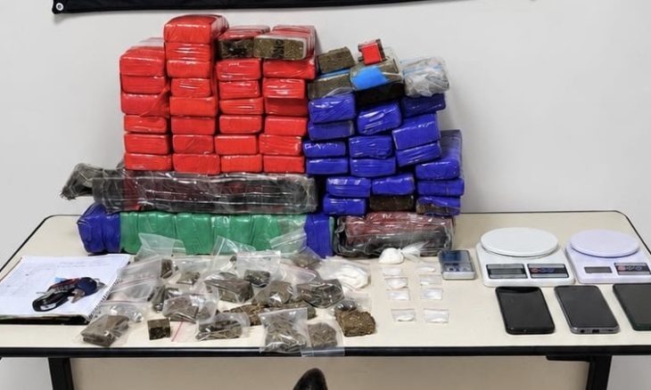 Três pessoas são presas com 50 kg de maconha e cocaína
