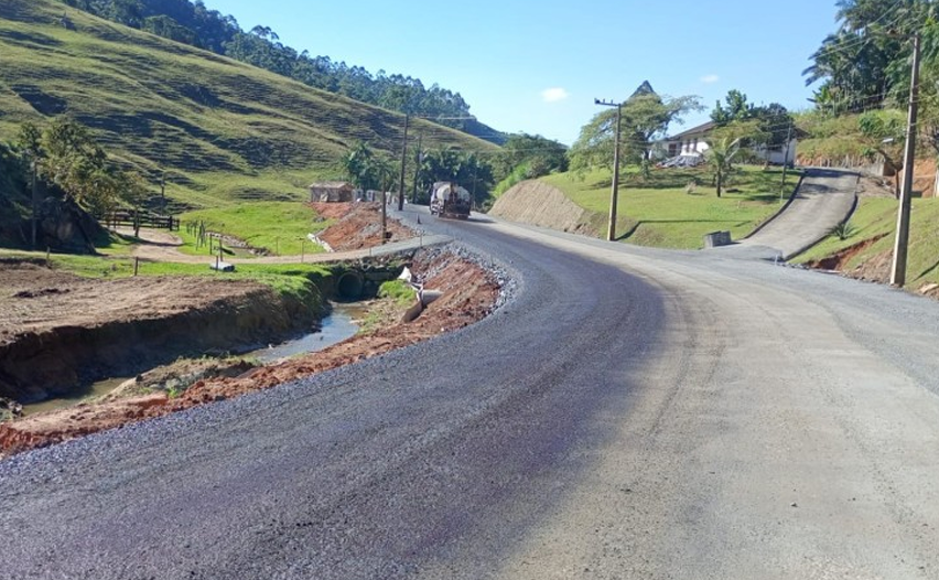 Após anos de espera, SC-414 deixa de ser estrada de terra em SC