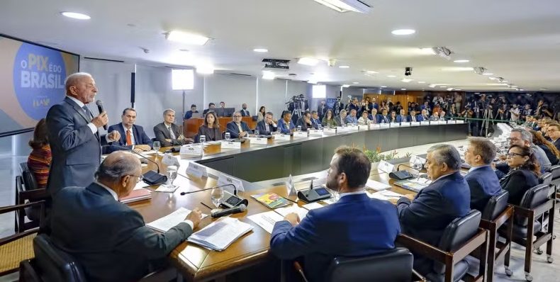 Tarifas dos EUA podem elevar taxa sobre produtos brasileiros a 37,5%