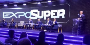 Com Jorginho Mello presente, ExpoSuper reforça liderança