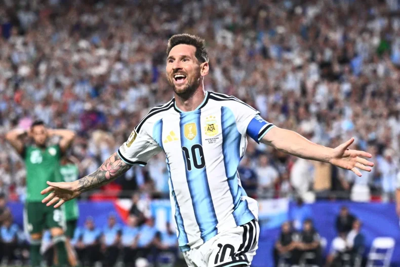 Messi se torna o maior artilheiro das Copas na estreia da Argentina