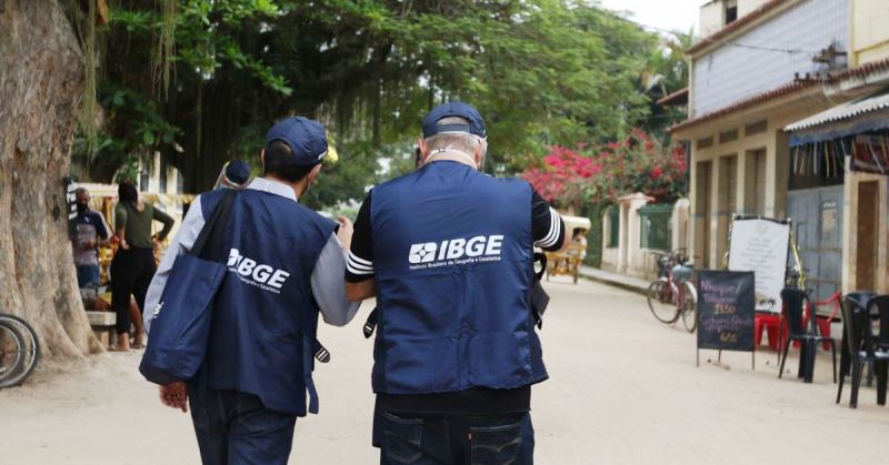 IBGE abre seleção com mais de 8 mil vagas; confira os salários e como se inscrever