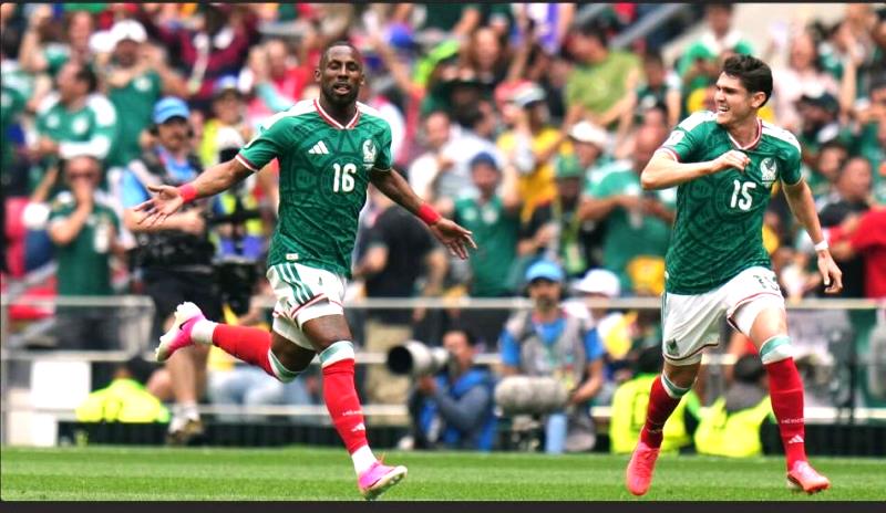 México abre Copa vencendo África do Sul em jogo com expulsões