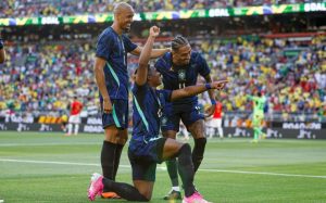 Brasil vence Egito e chega embalado para iniciar a busca pelo hexa