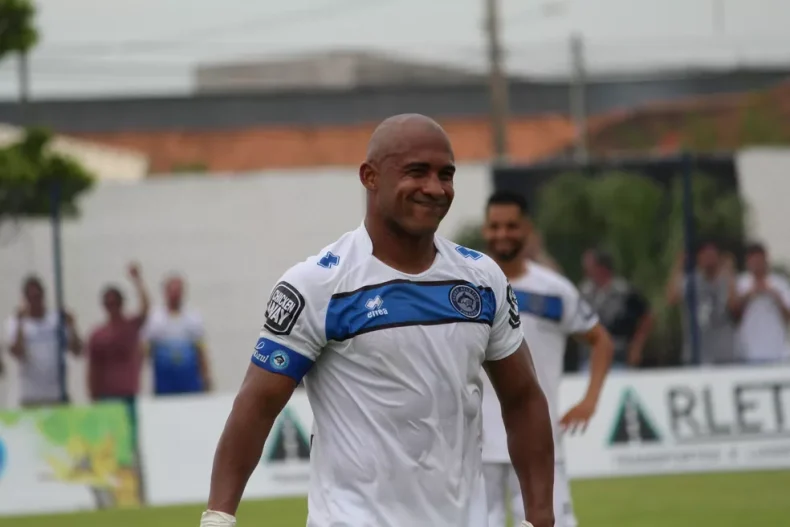 Bebida e ciúmes motivaram homicídio de ex-jogador em Tubarão