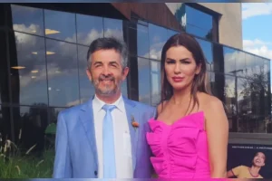 Vereador atira na ex-esposa durante reunião de divórcio e é encontrado morto