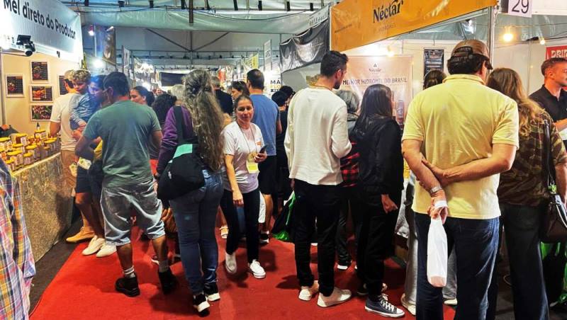 Edição deste ano da Feira do Mel bate recorde de vendas em Florianópolis