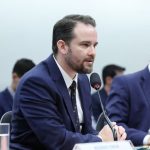 Governo estuda ampliar limite do MEI e permitir mais um funcionário
