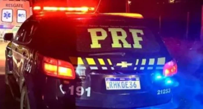 Motociclista morre após ser atropelado por dois carros na BR-101