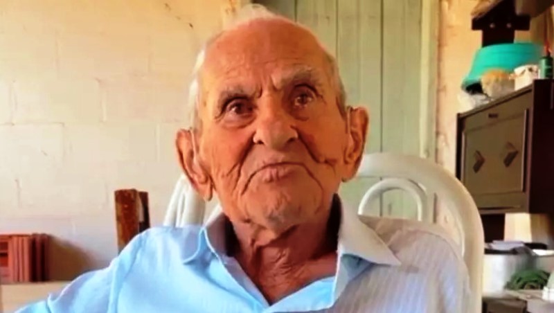 Morre Vovô Anésio, aos 88 anos, fenômeno nas redes sociais