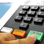 Pode usar chinelo para ir votar? Veja regras para o dia da eleição