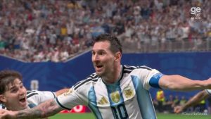Argentina vence o Egito de virada e garante vaga nas quartas