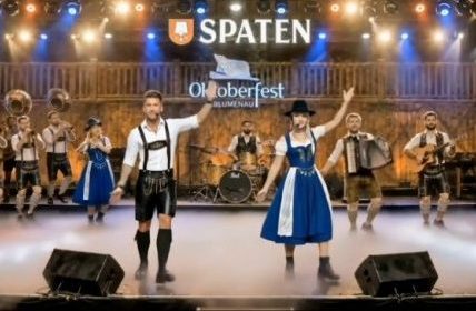 Oktoberfest Blumenau estreia banda de IA; entenda