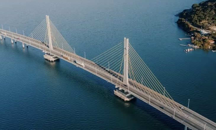 Interdição na ponte Anita Garibaldi altera fluxo da BR-101