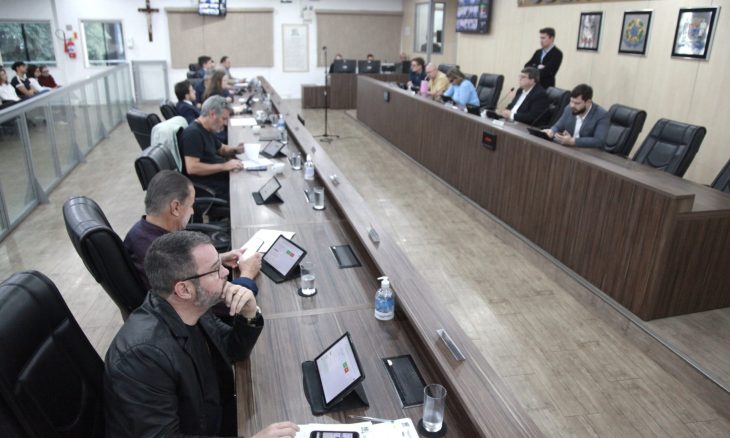 Câmara de Blumenau aprova programa de apoio a protetores de animais