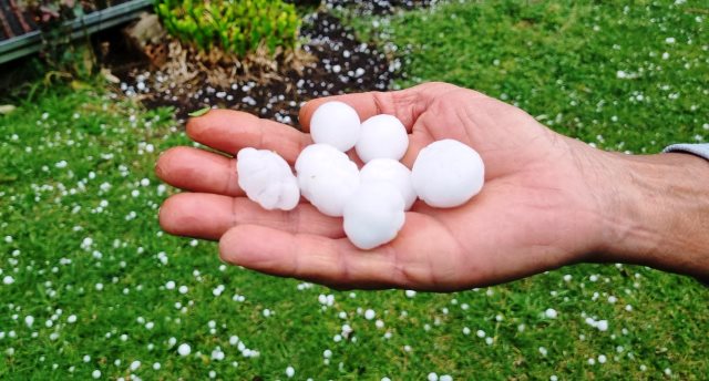 Após chuva de granizo, seis cidades de SC decretam situação de emergência