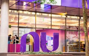 Adeus ao impasse: Nubank compra banco e muda seu futuro no Brasil
