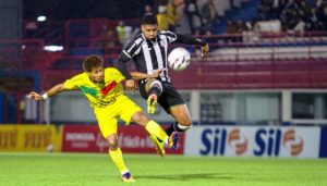Brusque vence o Figueirense e é o novo líder da Série C