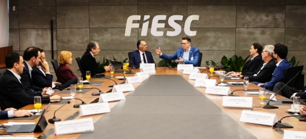 Fiesc e Governo de SC preparam medidas contra novo tarifaço