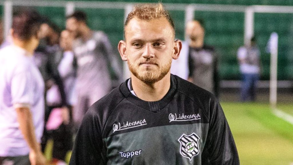 Ex-Figueirense Julio Rusch supera os 200 jogos como profissional e projeta sequência da carreira