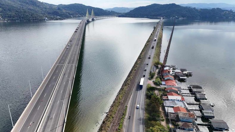 Interdição da Ponte Anita Garibaldi gera prejuízo de R$ 33 milhões