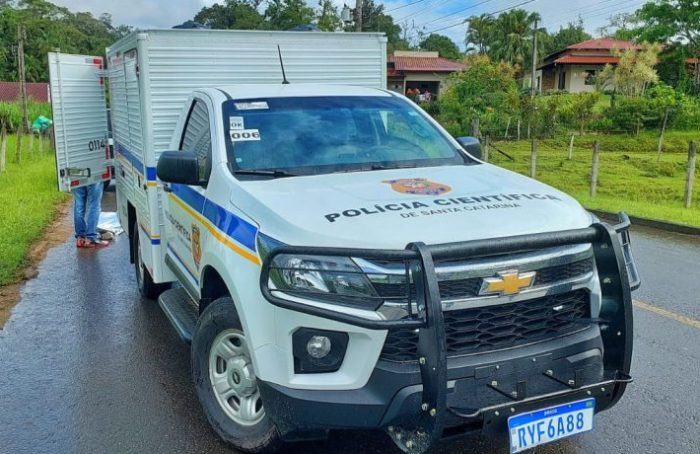 Corpo é encontrado no rio Itajaí-açu; perícia tenta identificar a vítima