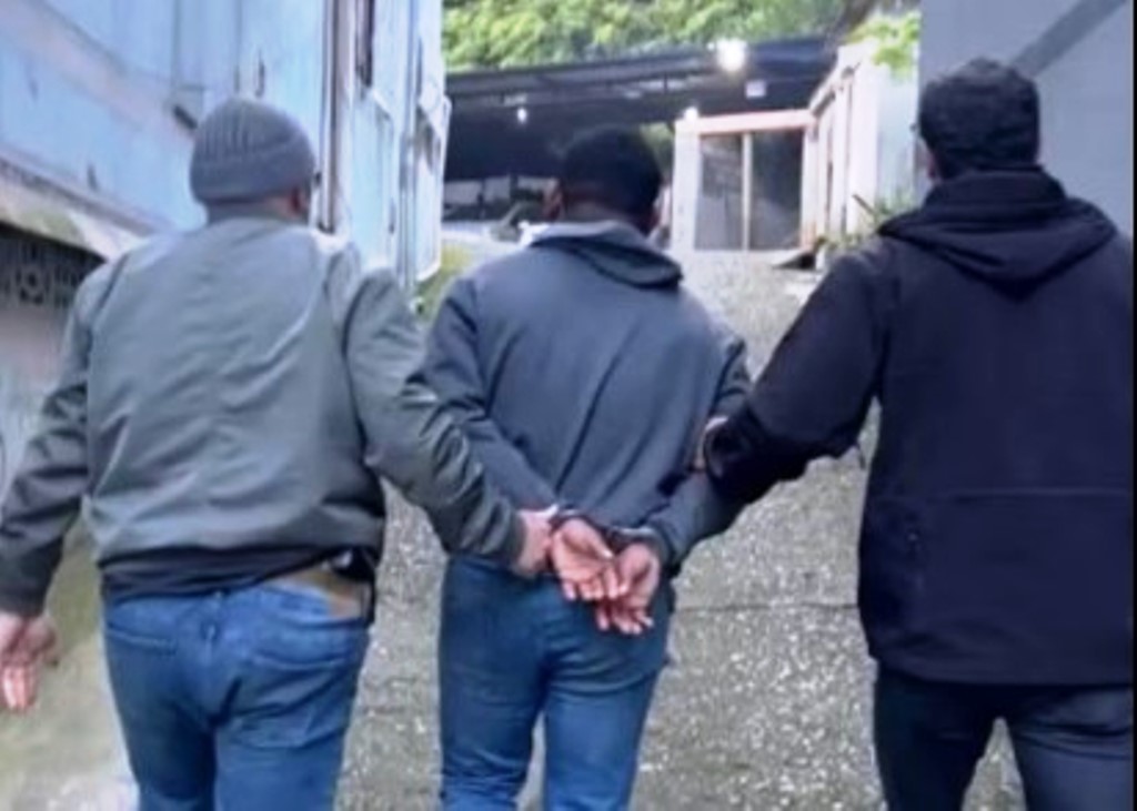 Quatro homens são presos em Blumenau suspeitos de homicídios na Paraíba