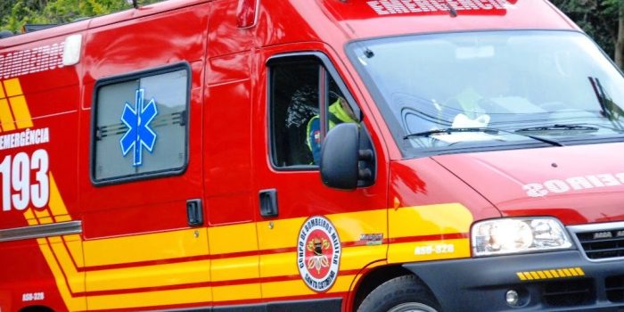 Motorista de ônibus morre após mal súbito e é encontrado sem vida no veículo