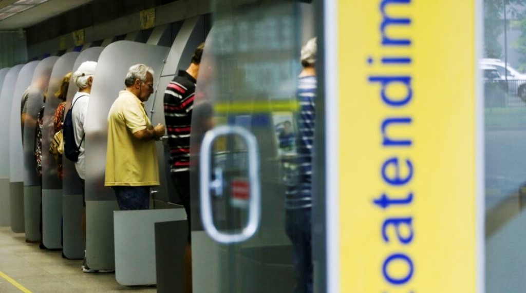 Fechamento de agências bancárias em SC é debatido na Alesc