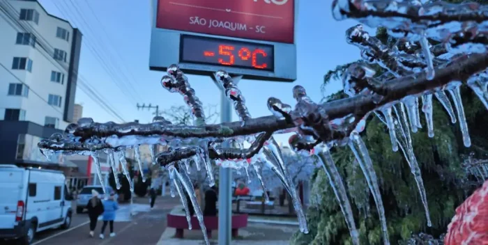 Quando chega a massa polar que pode trazer frio de -7°C?