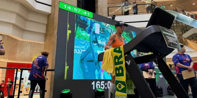 Atleta catarinense busca recorde mundial ao correr sete dias seguidos na esteira