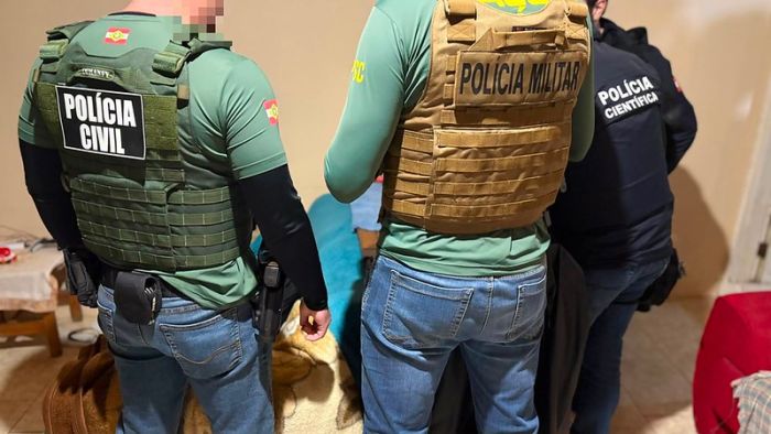 Homem é preso em SC após policia encontrar arquivos de abuso infantil