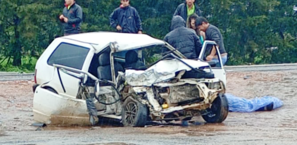 Motorista morre após acidente que espalhou carga na BR-280 em SC