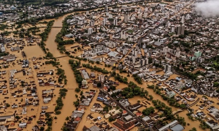 Rio pode atingir 9,5m e Rio do Sul entra em alerta de enchente