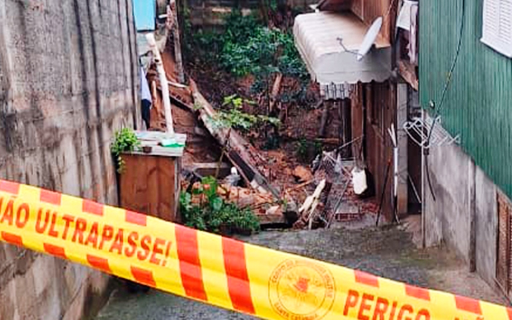 Chuva causa estragos em diversas cidades de SC; confira