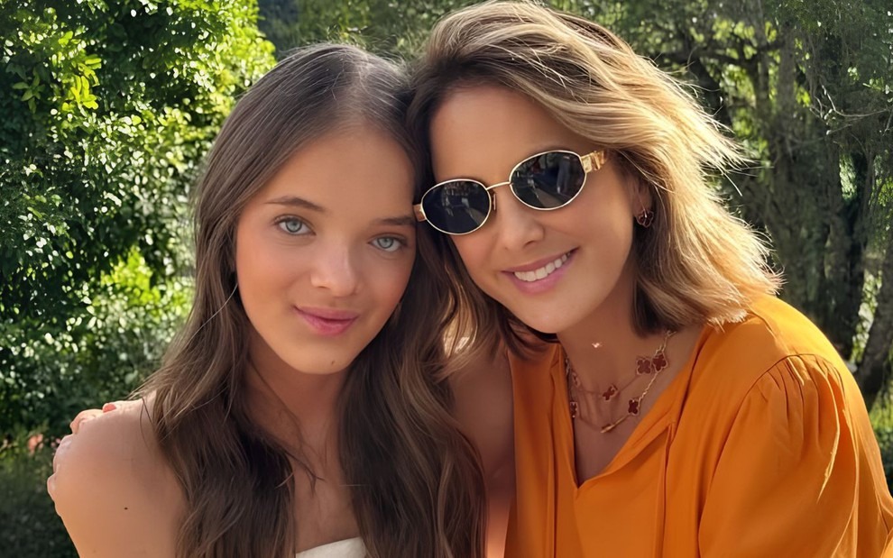 Ticiane se emociona com surpresa para Rafa Justus
