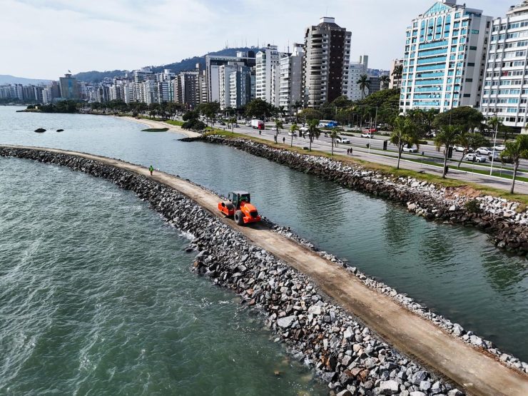 Parque Urbano e Marina Beira-Mar Norte supera 20% de avanço no primeiro mês