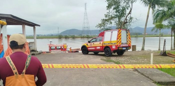 Corpo de pescador que caiu no rio durante churrasco é encontrado e reconhecido