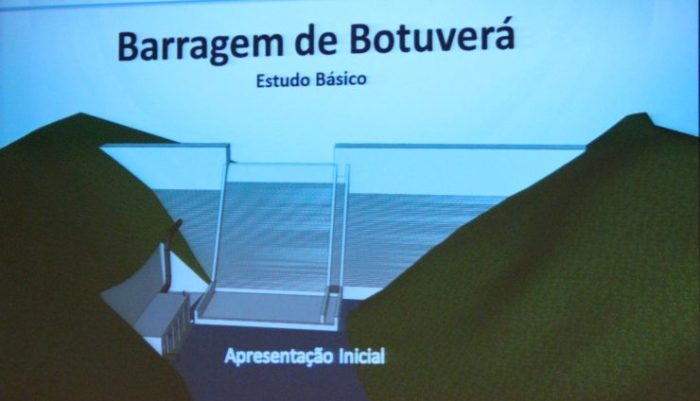 Após décadas de espera, barragem milionária contra enchentes finalmente sai do papel