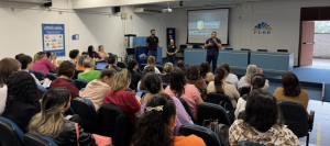 Blumenau capacita servidores para atuação em situações de violência extrema